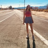 Louise Barbé的照片