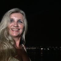 Paula Marinho的照片