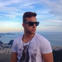 Gabriel Kava的照片