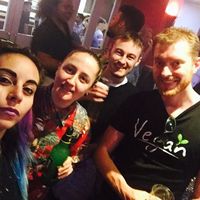 Vicky Williamson的照片