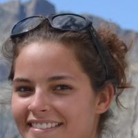 Maureen Djenaihi的照片