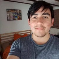 Bastian Estrada Wevar的照片