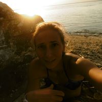 Fotos de Brunelle Nechachby