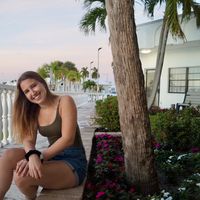 Joanie Laurin的照片