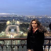 Roya Azizi的照片