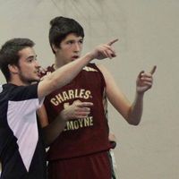 Zachary Deziel的照片