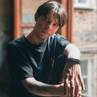 Danila Poddubny的照片