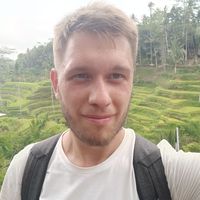 Artem Tselovalnikov的照片