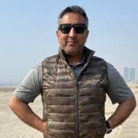 Husnain Minhas's Photo