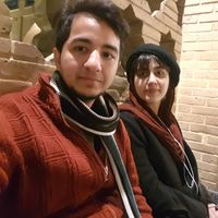 Mahtab Dvrpnh's Photo