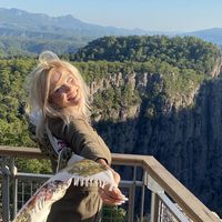 Larysa Bekesha的照片