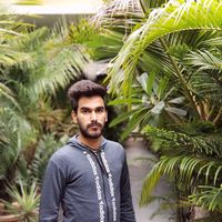 Kishori Lal的照片