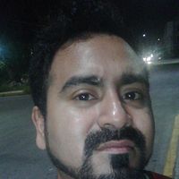 Abel Hernandez的照片