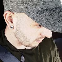 Nicholas Bryan的照片