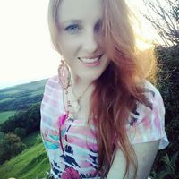 Daniela Derengowski's Photo