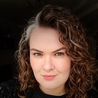 Julia Kravchuk的照片