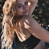 Alona Buksha's Photo