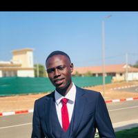 Ernest Ndour的照片