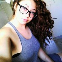 Olyvia R. DuSold的照片