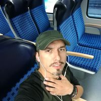 Erik Obregón的照片