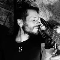 Oli Helf's Photo