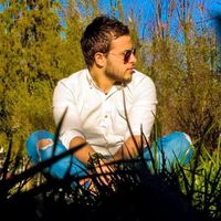 Salah Kridech的照片