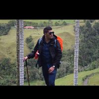 Christian Arias的照片