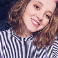 Léa Geujon的照片