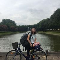 Alexandra  Head的照片