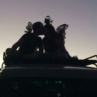 Kristy and Dara Molloy的照片