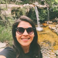 Thays Jullyen's Photo