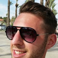 David Herouvim的照片