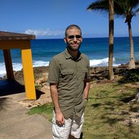 Roberto Mena的照片