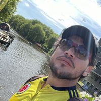 Andres  Calderon的照片