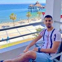 Oussama El Aatiqi的照片