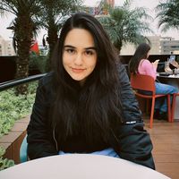 Stefani Bravo的照片