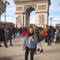 Alicia Greenland的照片