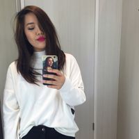 Jesselyn Nathania's Photo