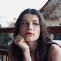 Valentine Daru的照片