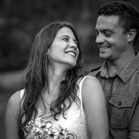 Mira & Beau Yates's Photo