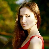 Alena Lukyanova的照片