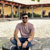 Roberto Bejar's Photo