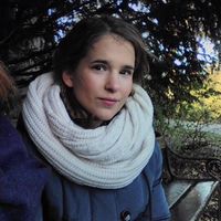 Mayer Csenge's Photo