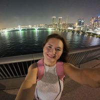 Merve Cennet的照片