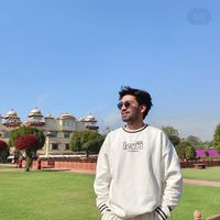 Anmol Yadvanshi的照片