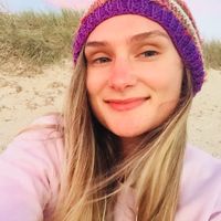 Emily Roberts的照片