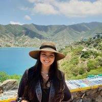 Caroline He的照片