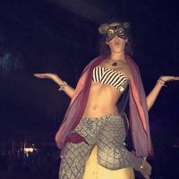 Henna Hummingbird的照片