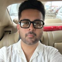 Abhinav nangia的照片