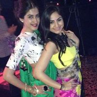 Chrissa Mahtani's Photo